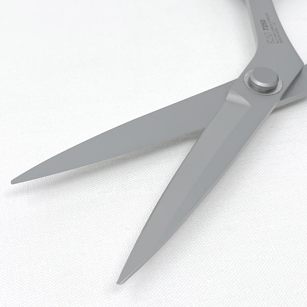 Kai 10 (23cm) LEFT Handed Stainless Steel Tailoring Shears/Scissors Model  7250L
